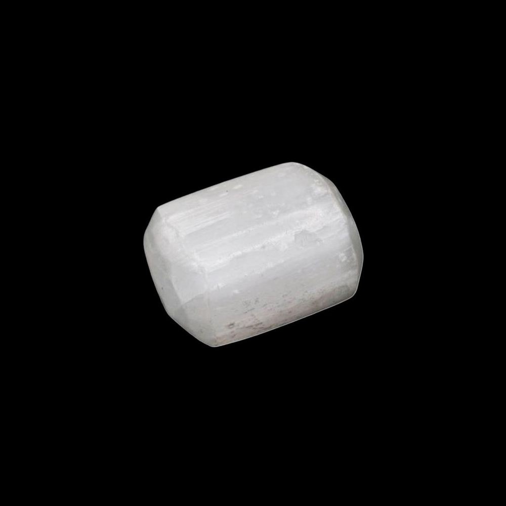 Selenite Liquid Light Stone image 3